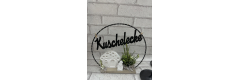Bastelset: Beleuchteter Drahtring mit Wichtelhaus, Wichtel und Spruch