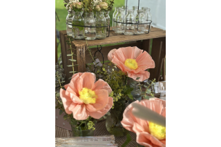 Blume aus Krepp