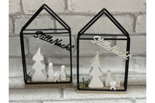 Bastelset: Metallhaus mit heiliger Familie und Baum