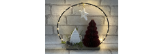 Bastelset: Drahtring mit Tannenbaum aus Papier, Wichtel und Lichterkette