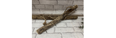Holzast mit Haken