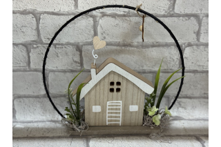 Giebel weiß, Haus holzoptik